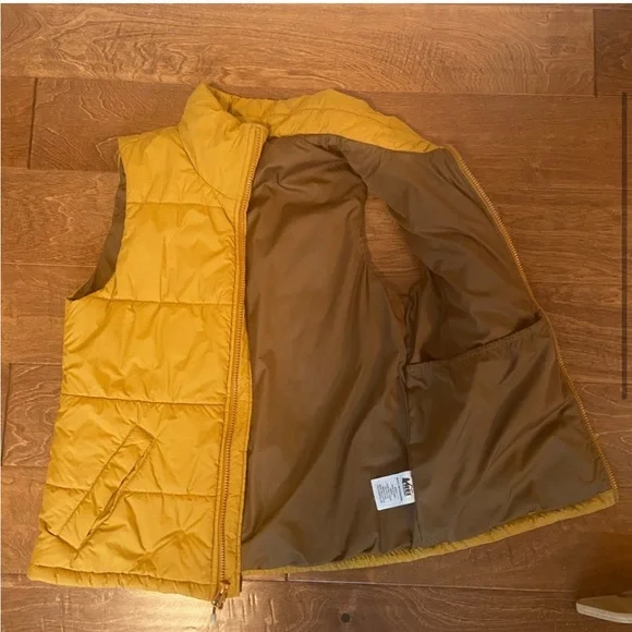 REI Mustard Yellow Quilted Vest - Picture 4 of 5